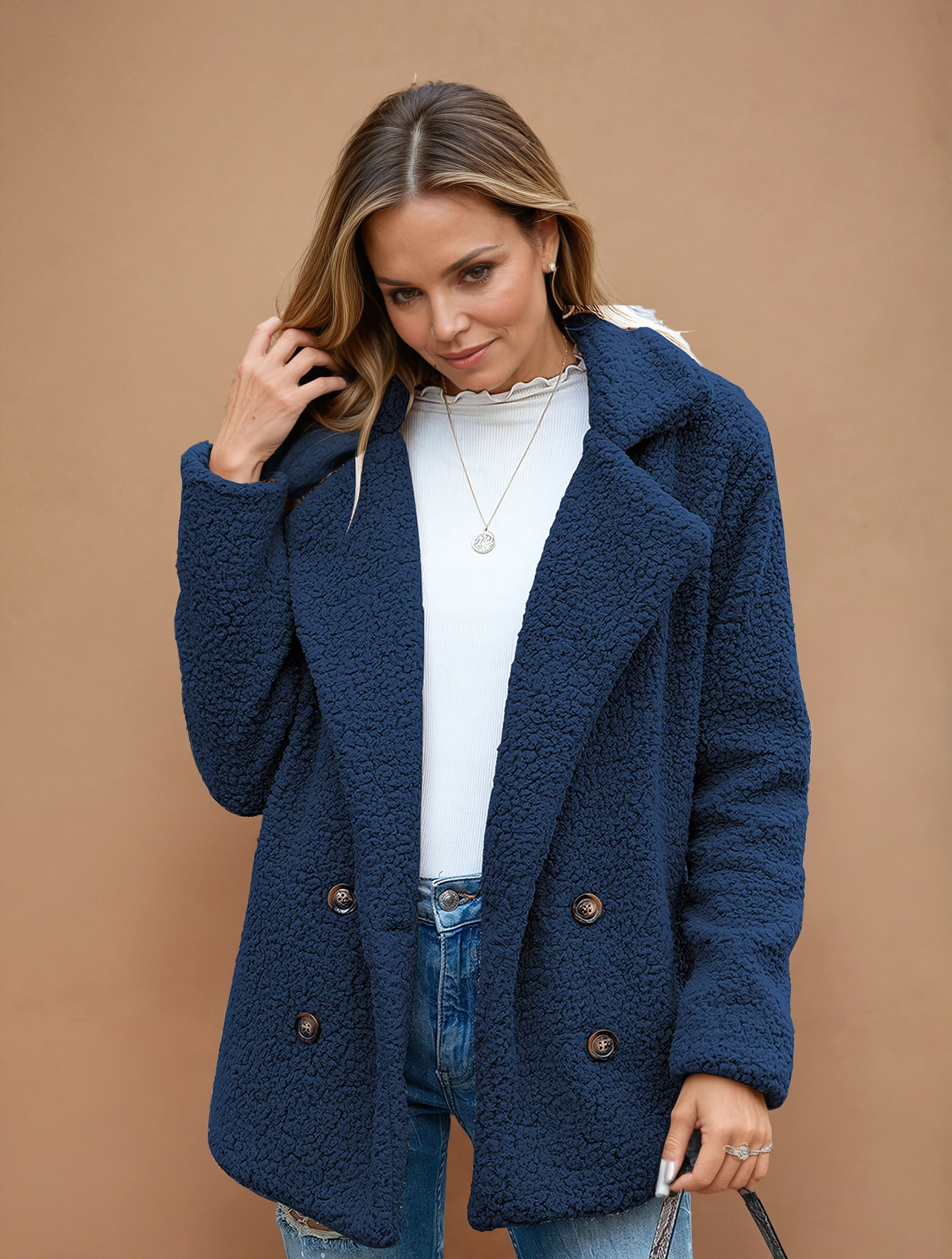 Missklara Flauschige Oversize-Capejacke