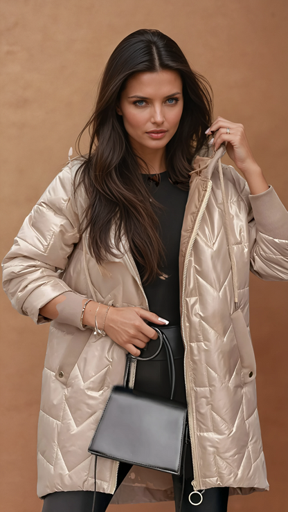 Missklara Kapuzenjacke mit langen Ärmeln