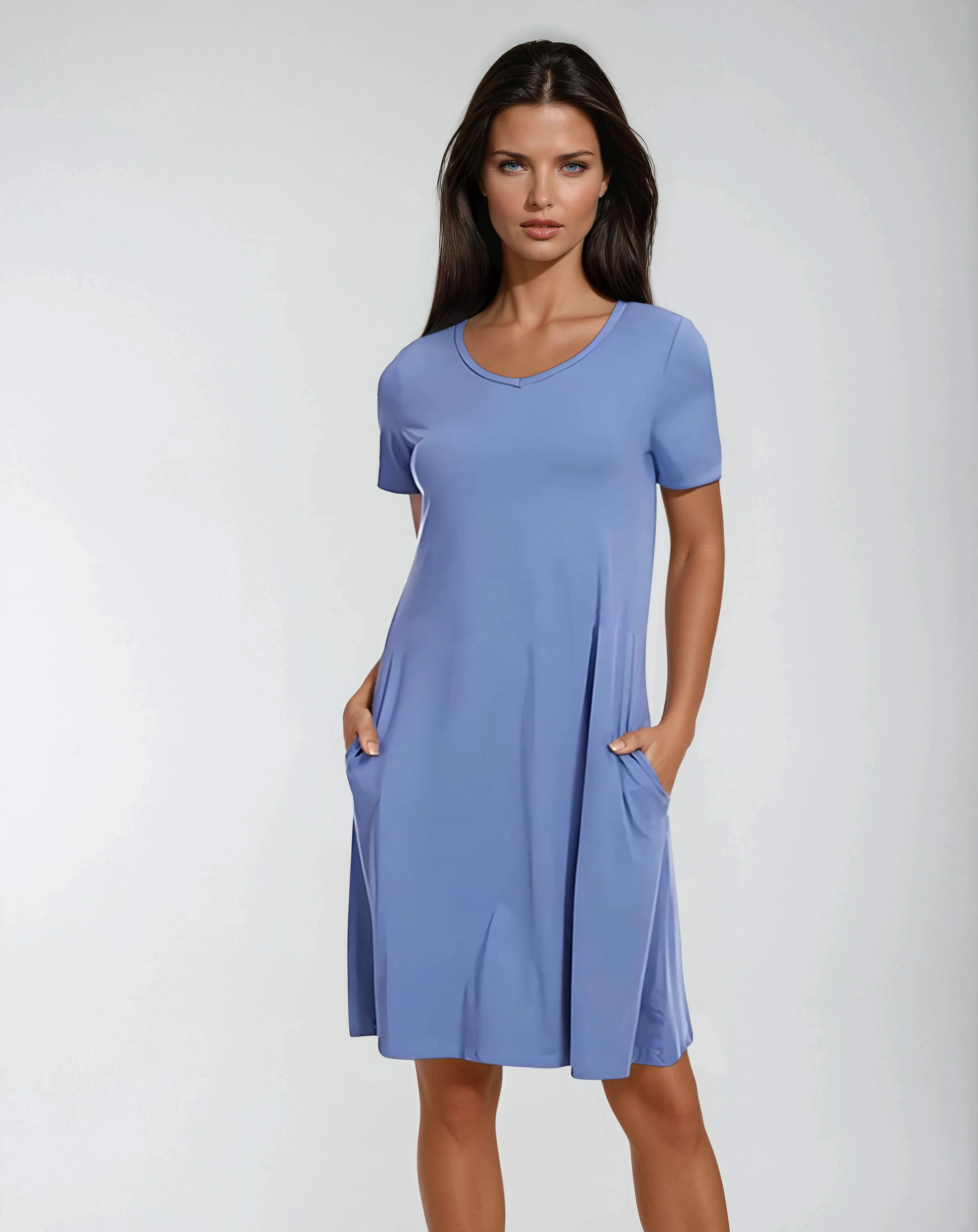 Missklara Lässiges T-Shirt-Kleid mit V-Ausschnitt und Taschen