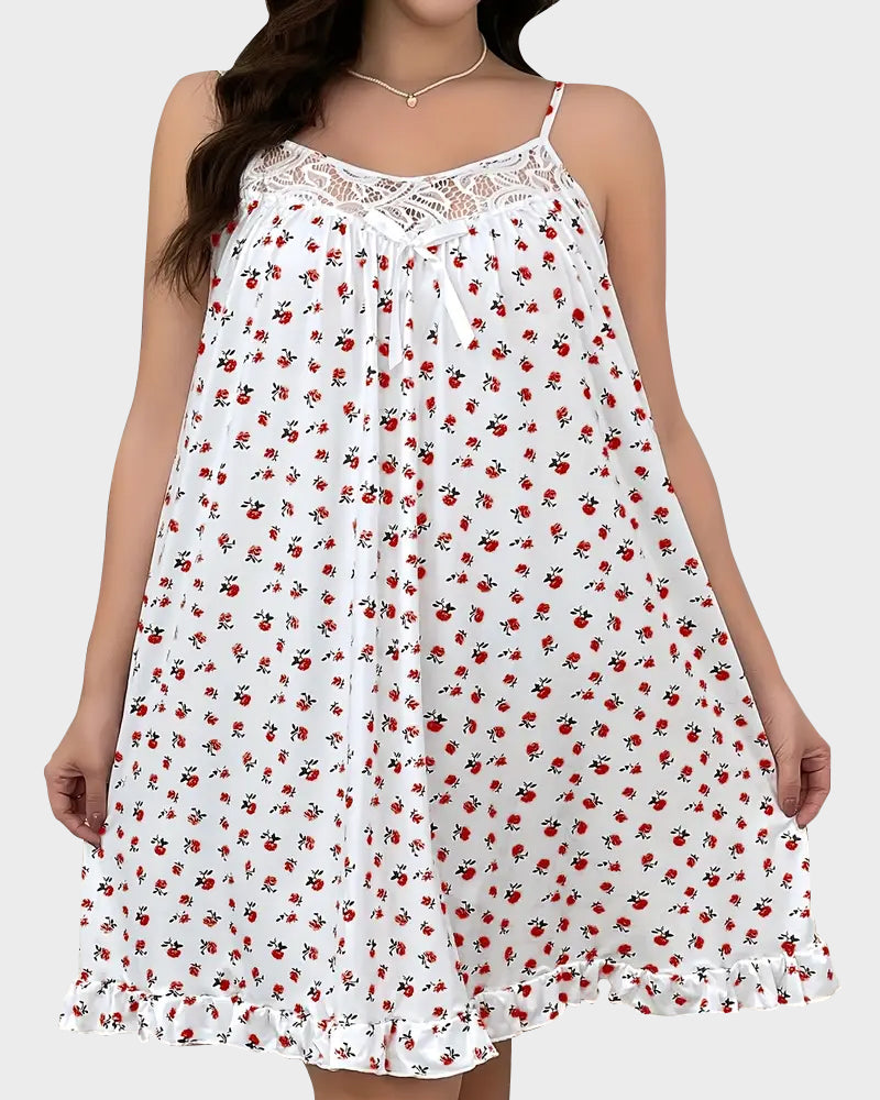 Verspieltes Schlafkleid mit Spitzenbesatz und Blumenmuster
