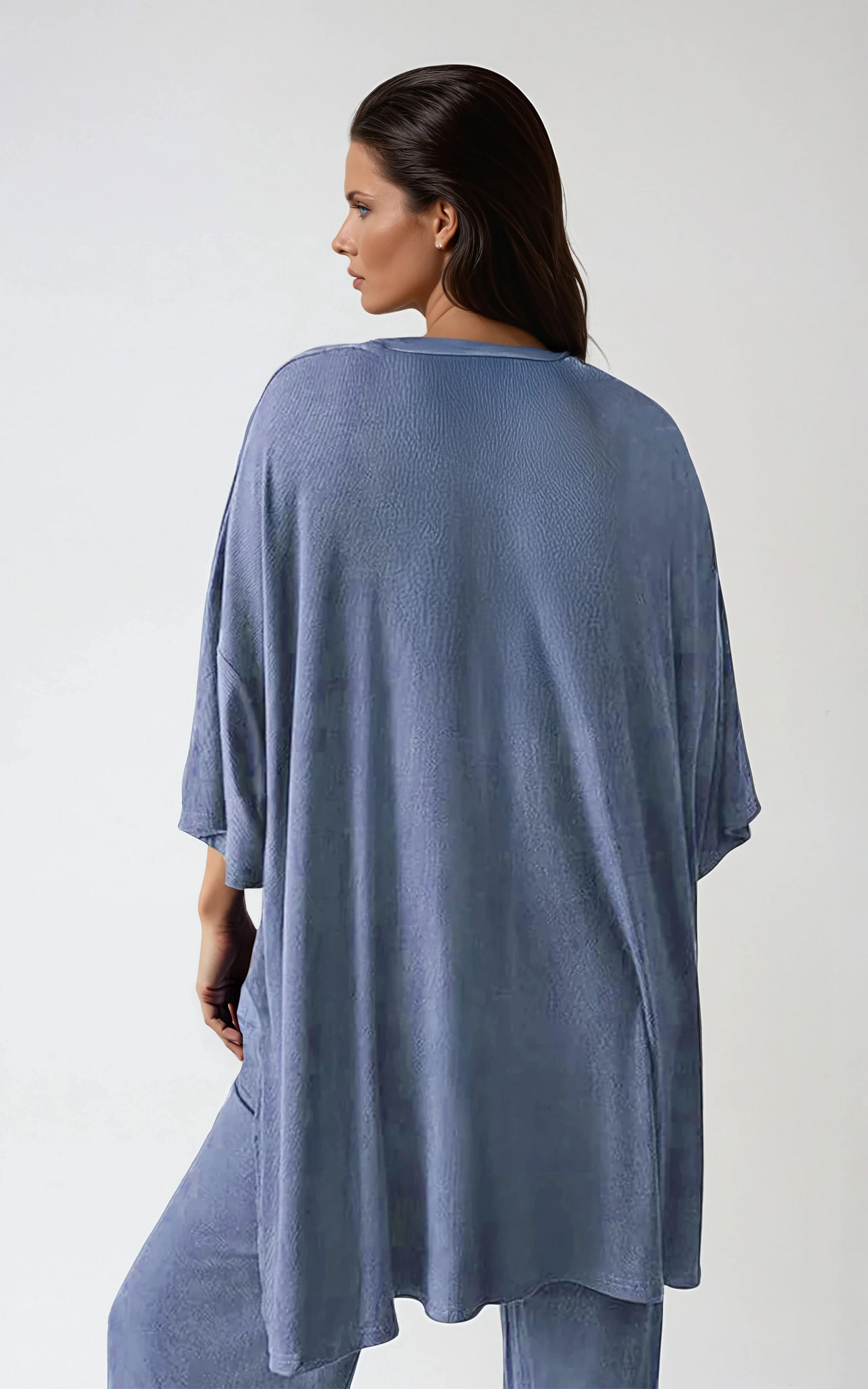 Missklara Lounge-Set mit weitem Bein und Schlitz